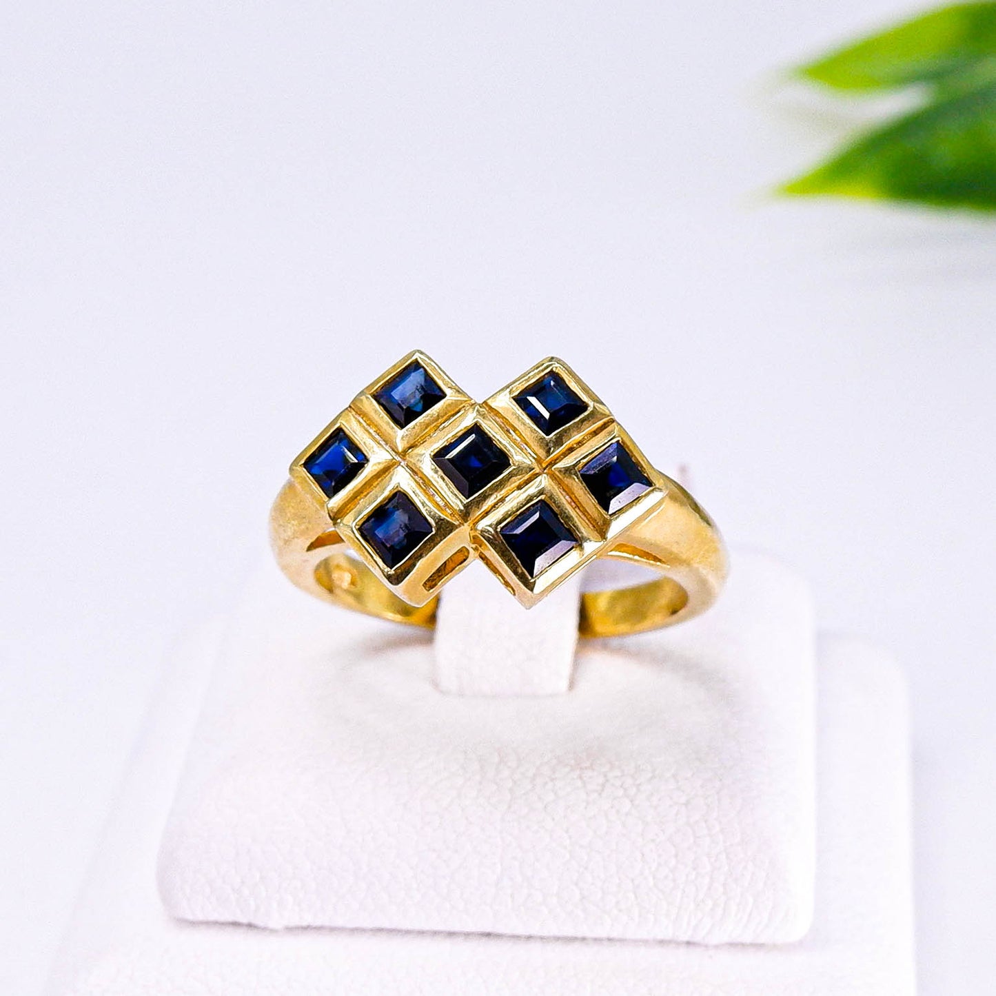 แหวนเงินแท้ 925 ฝังพลอย ไพลิน (Blue Sapphire)