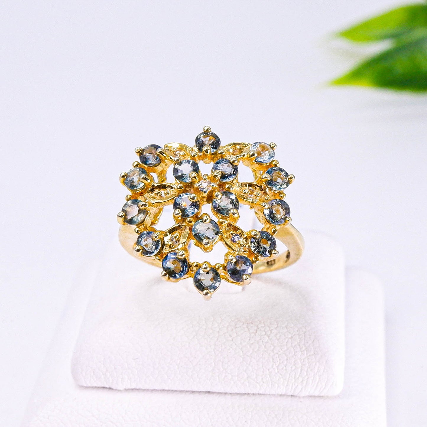 แหวนเงินแท้ 925 ฝังพลอย แซฟไฟร์ (Sapphire) + ไวท์โทพาส (whitetopaz)