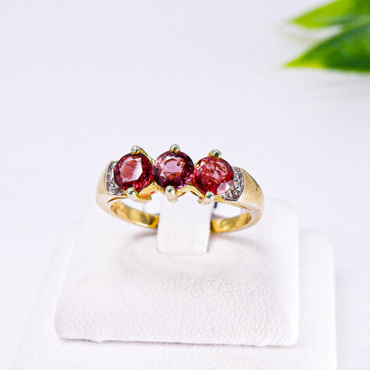 แหวนเงินแท้ 925 ฝังพลอย สปิเนล (Spinel) + โทพาส (Topaz)
