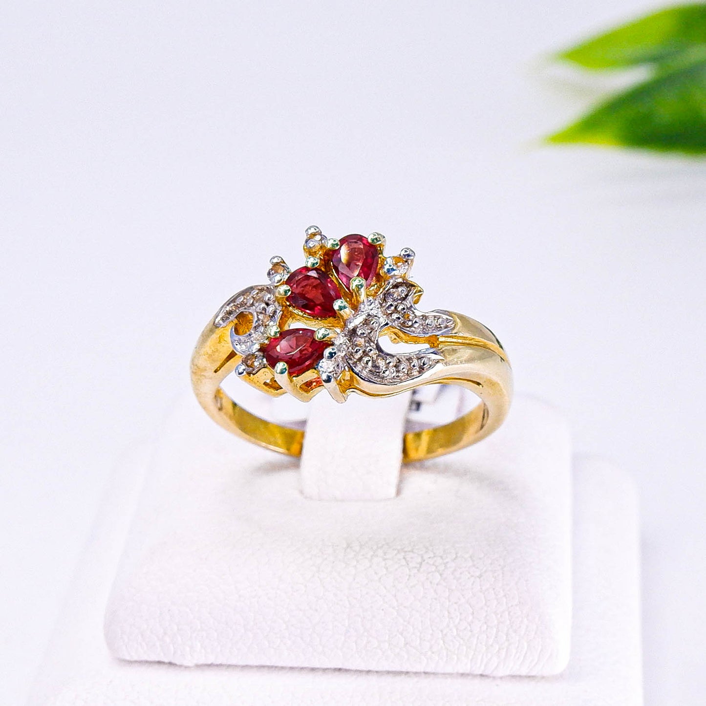 แหวนเงินแท้ 925 ฝังพลอย สเปซซาไทต์ (Spessartite Garnet) + ไวท์โทพาส (whitetopaz)