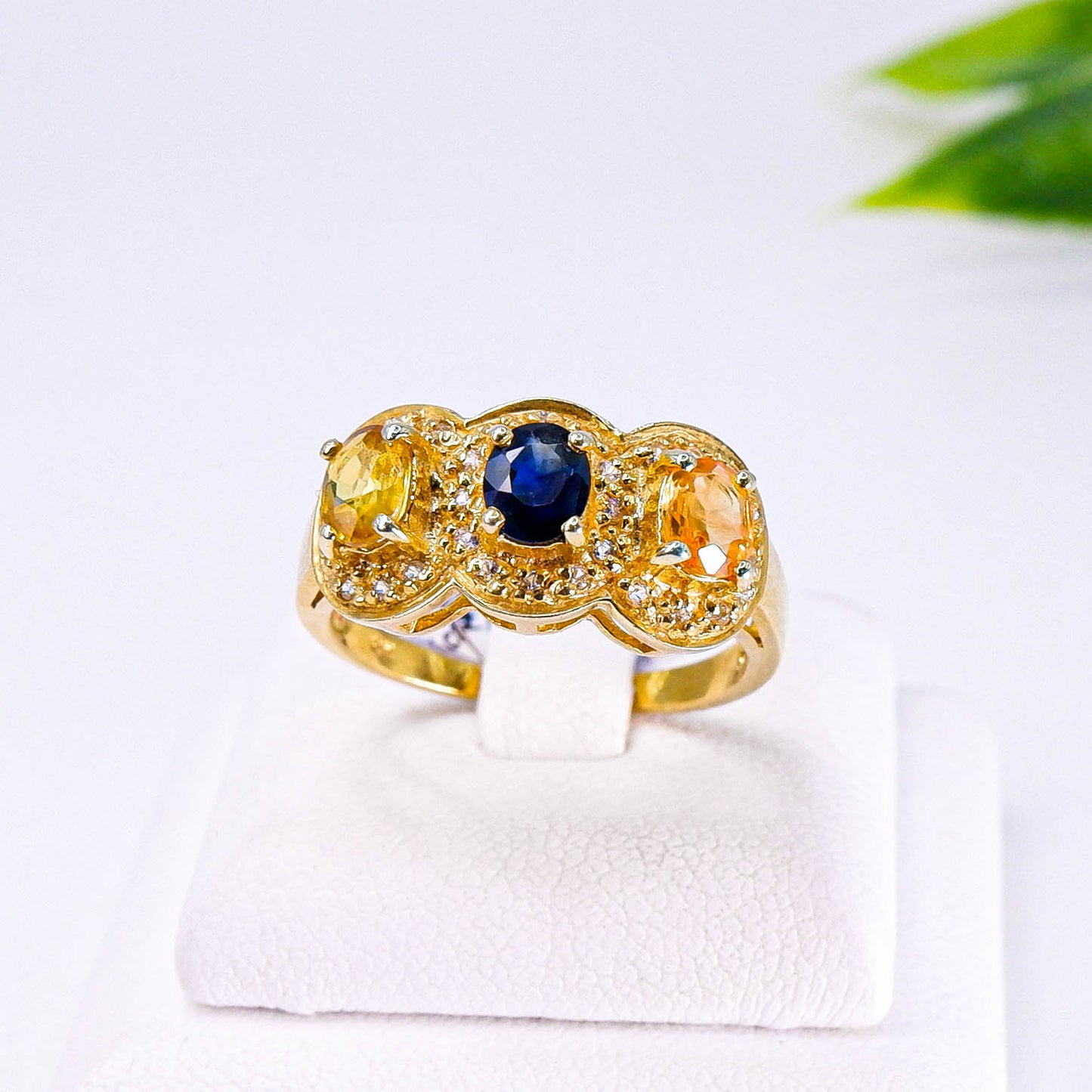 แหวนเงินแท้ 925 ฝังพลอย แฟนซีแซฟไฟร์ (Fancy Sapphire) + ไวท์โทพาส (whitetopaz)