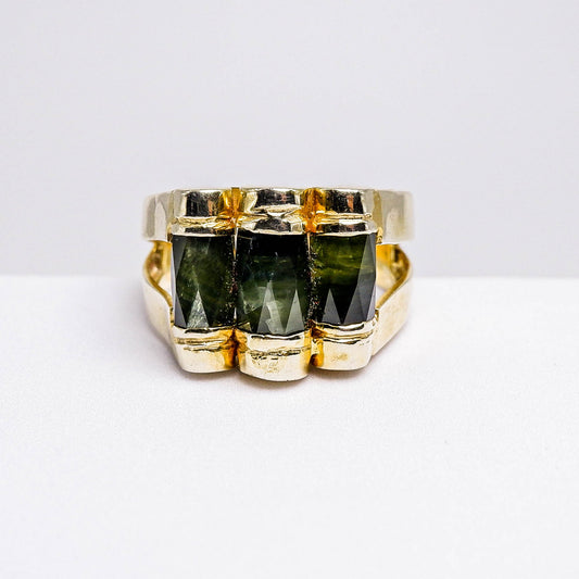 แหวนเงินแท้ 925 ฝังพลอย เขียวส่อง (greensapphire)