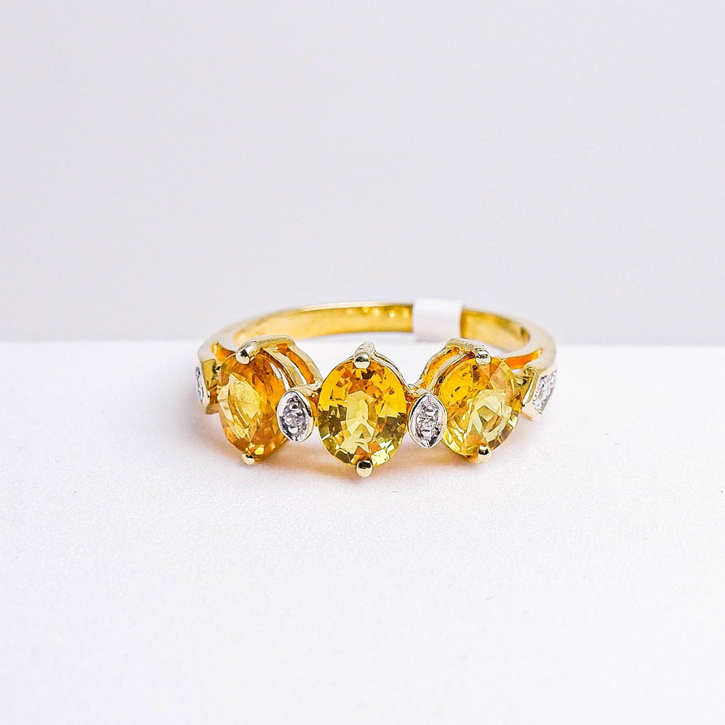 แหวนเงินแท้ 925 ฝังพลอย บุษราคัมบางกะจะ (Yellow Sapphire) + เซอร์คอน (Zircon)